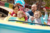How to Keep Yourself and Your Kids Safe From Amusement Park Dangers