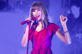 Singer songwriter Taylor Swift