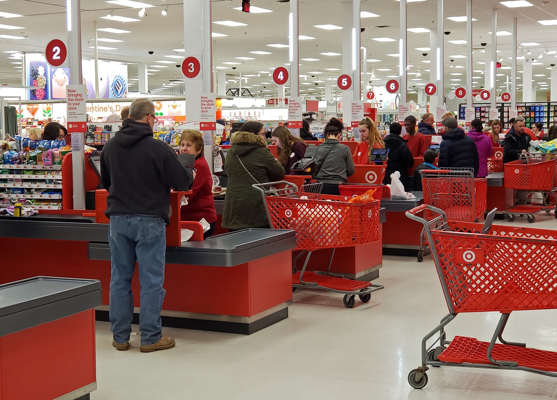 How to Get One of the 140,000 Seasonal Jobs at Walmart and Target