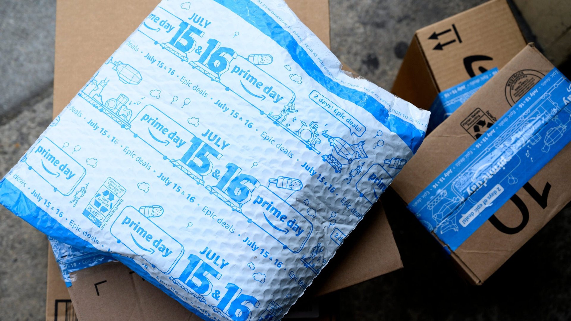 Fake Recall Texts Are the Next Big Scam Hitting Shoppers Fake Recall Texts Are the Next Big Scam Hitting Shoppers