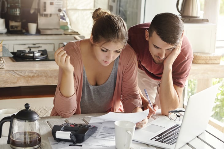 Couple w Bills