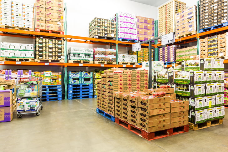 warehouse club
