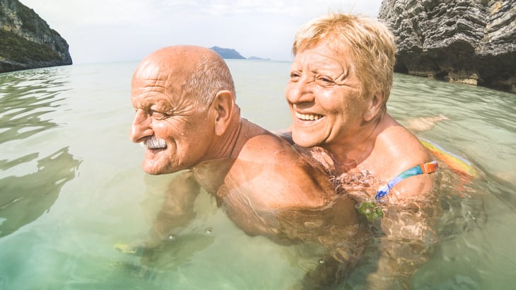 Retired expats in hot springs