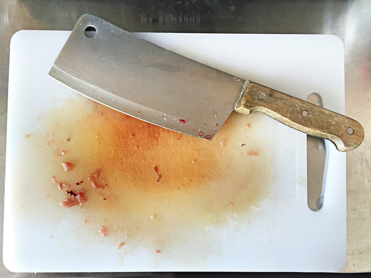 Plastic chopping board