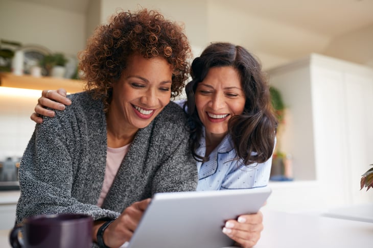 Couple shopping sales online