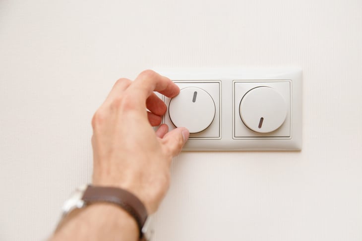 Electrical light dimmer switch