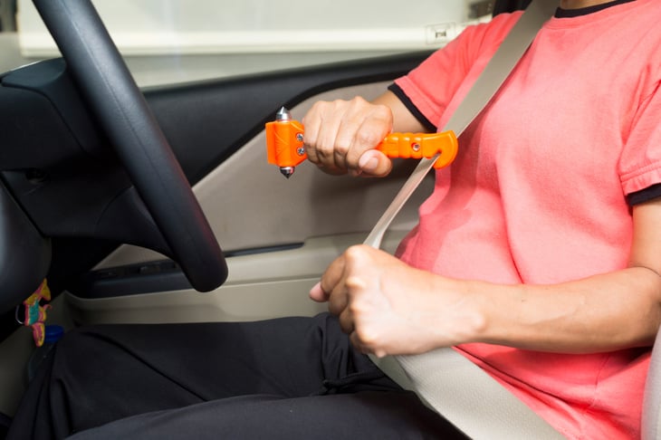 car escape tool