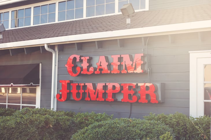 Claim Jumper restaurant