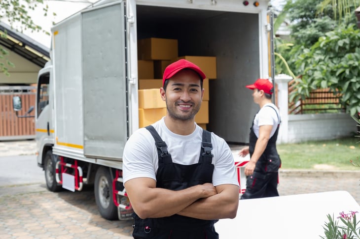 Mover loading a moving truck