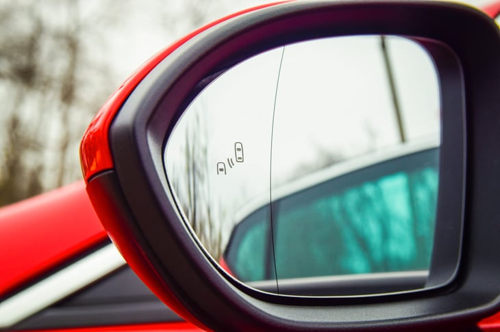 Blind spot warning in a car