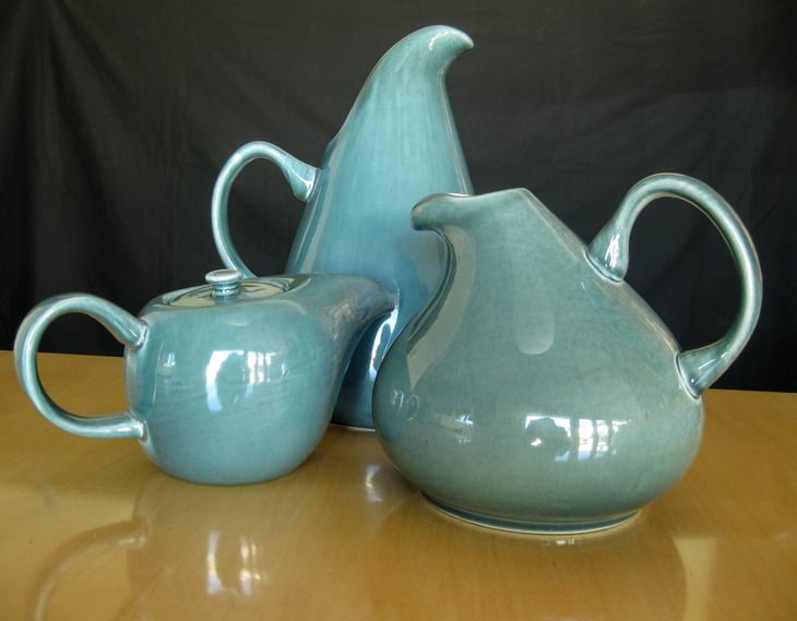 Vintage American Modern dinnerware by Russel Wright