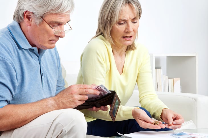 Retirees counting their money