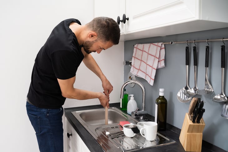 Cleaning clogged sink