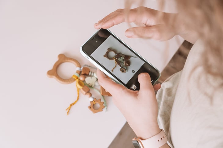 Taking photo of something for sale online