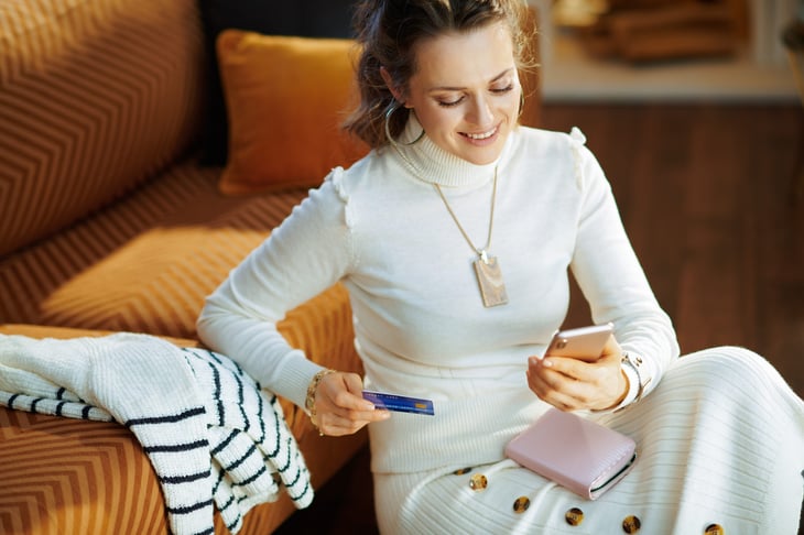 woman shopping online