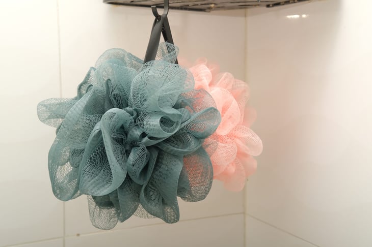 Shower poufs