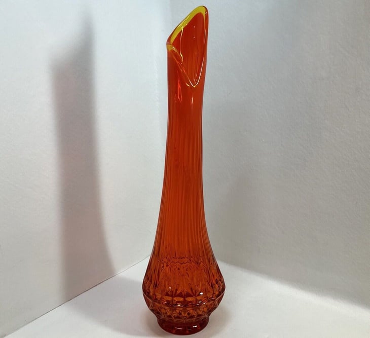 Midcentury swung vase
