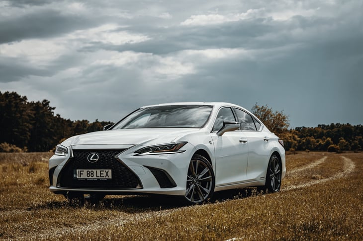 Lexus ES 300h F