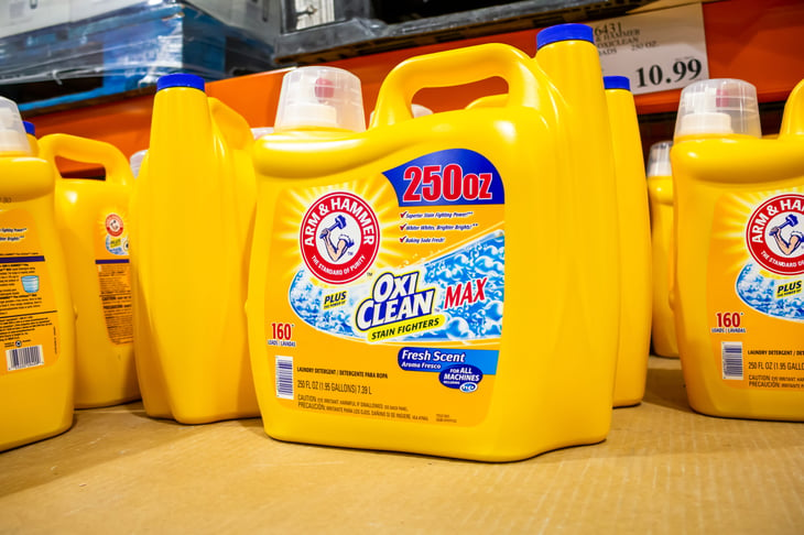 Arm & Hammer OxiClean Max bulk laundry detergent for sale at Costco