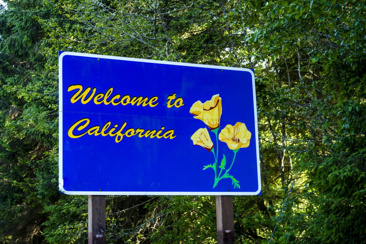 Welcome to California sign