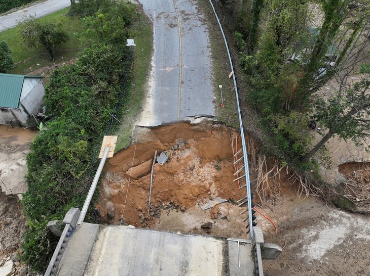 Damage from Hurricane Helene in North Carolina in 2024