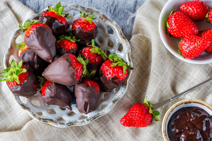 Fresh strawberries dipped in dark chocolate