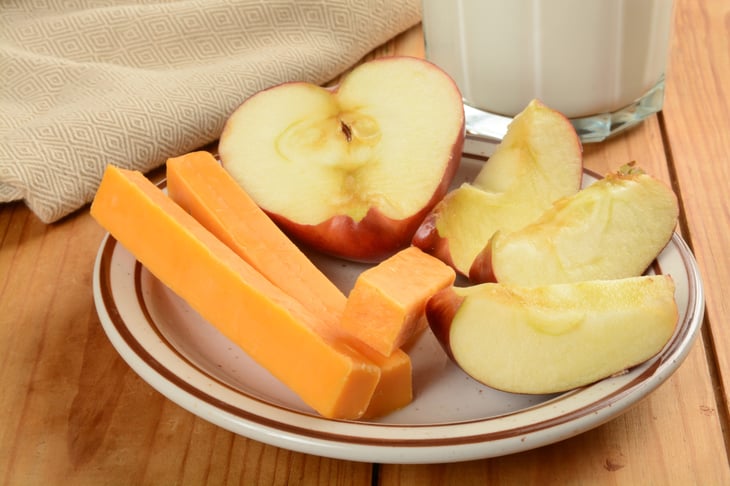 Cheese sticks and apple slices